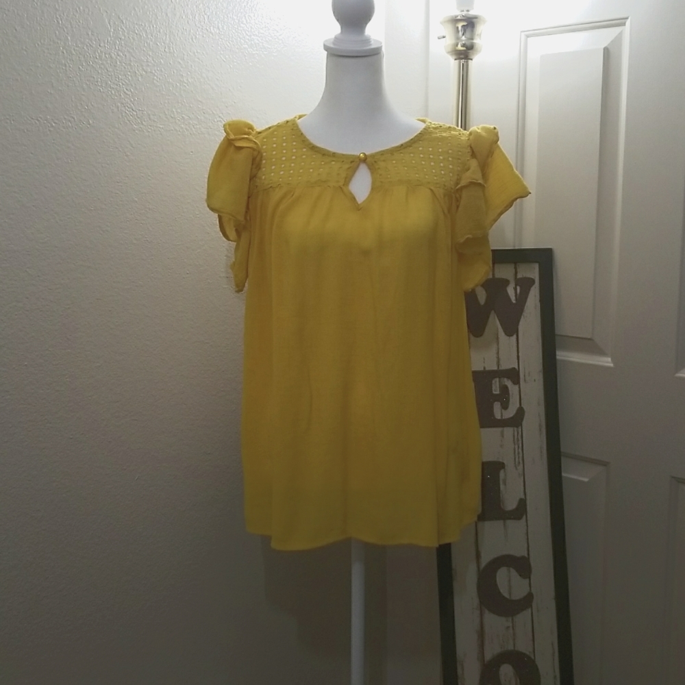 Yellow summer shirt